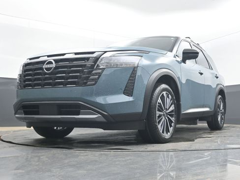 New 2026 Nissan Pathfinder Platinum AWD/4WD image 27