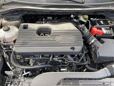 Used 2020 Ford Escape Titanium image 28