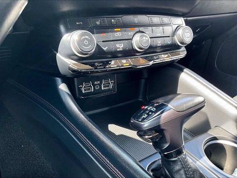 Used 2024 Dodge Durango GT AWD/4WD image 16