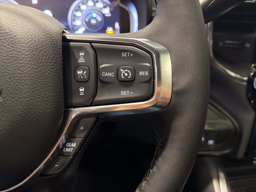 Used 2026 RAM 3500 Laramie AWD/4WD image 9