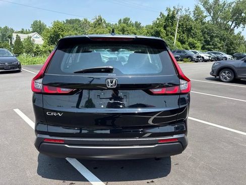 Used 2023 Honda CR-V LX image 7