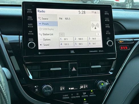 Used 2023 Toyota Camry XLE image 20