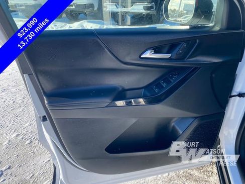 Used 2025 Chevrolet Equinox LT image 11