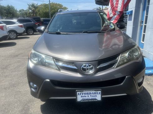 Used 2013 Toyota RAV4 Limited AWD/4WD image 9
