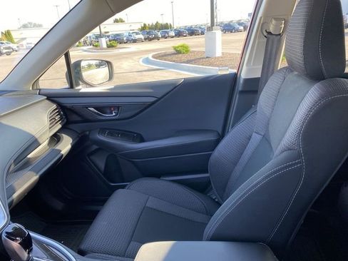 Used 2024 Subaru Outback Premium AWD/4WD image 11