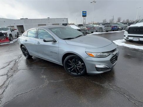 Used 2025 Chevrolet Malibu LT w/ Sport Edition image 2