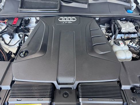 Used 2017 Audi Q7 2.0T Premium Plus w/ Premium Plus Package image 48