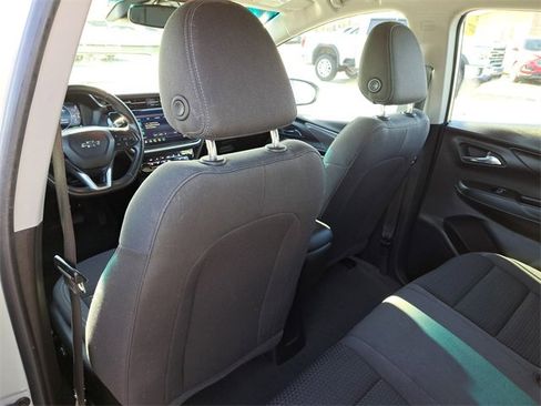 Used 2022 Chevrolet Bolt LT image 22