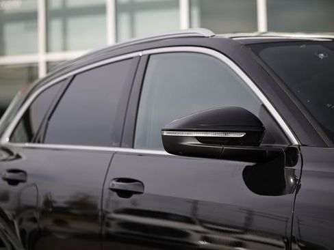 New 2025 Audi Q5 Premium Plus image 3