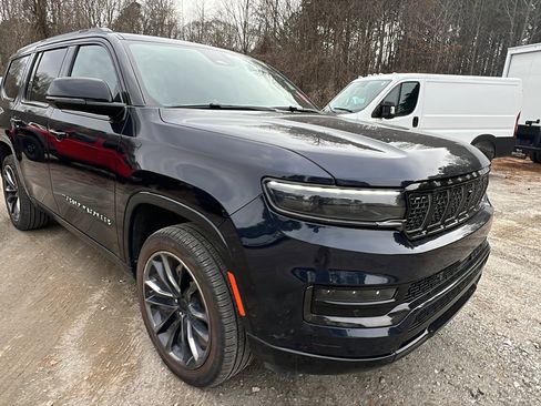 Used 2025 Jeep Grand Wagoneer Series II Obsidian w/ Quick Order Packagew 28T image 5