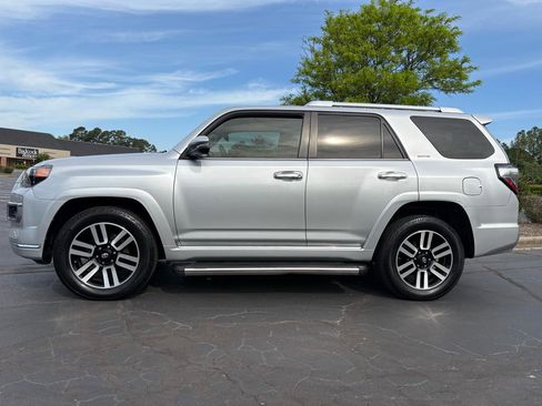 Used 2018 Toyota 4Runner Limited image 6