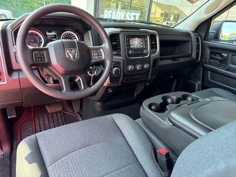 Used 2021 RAM 1500 Express RWD image 17