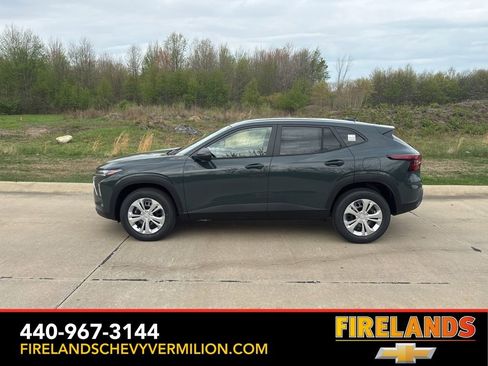 New 2026 Chevrolet Trax LS FWD image 6