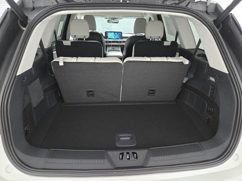 New 2026 Lincoln Aviator Premiere w/ Jet Appearance Package image 17