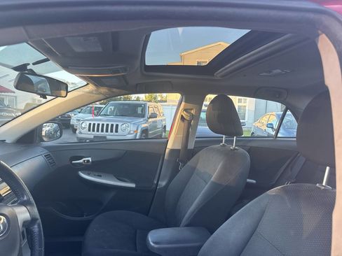 Used 2010 Toyota Corolla S image 13