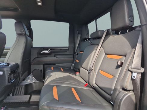 New 2026 GMC Sierra 2500 AT4 w/ AT4 Premium Plus Package AWD/4WD image 25