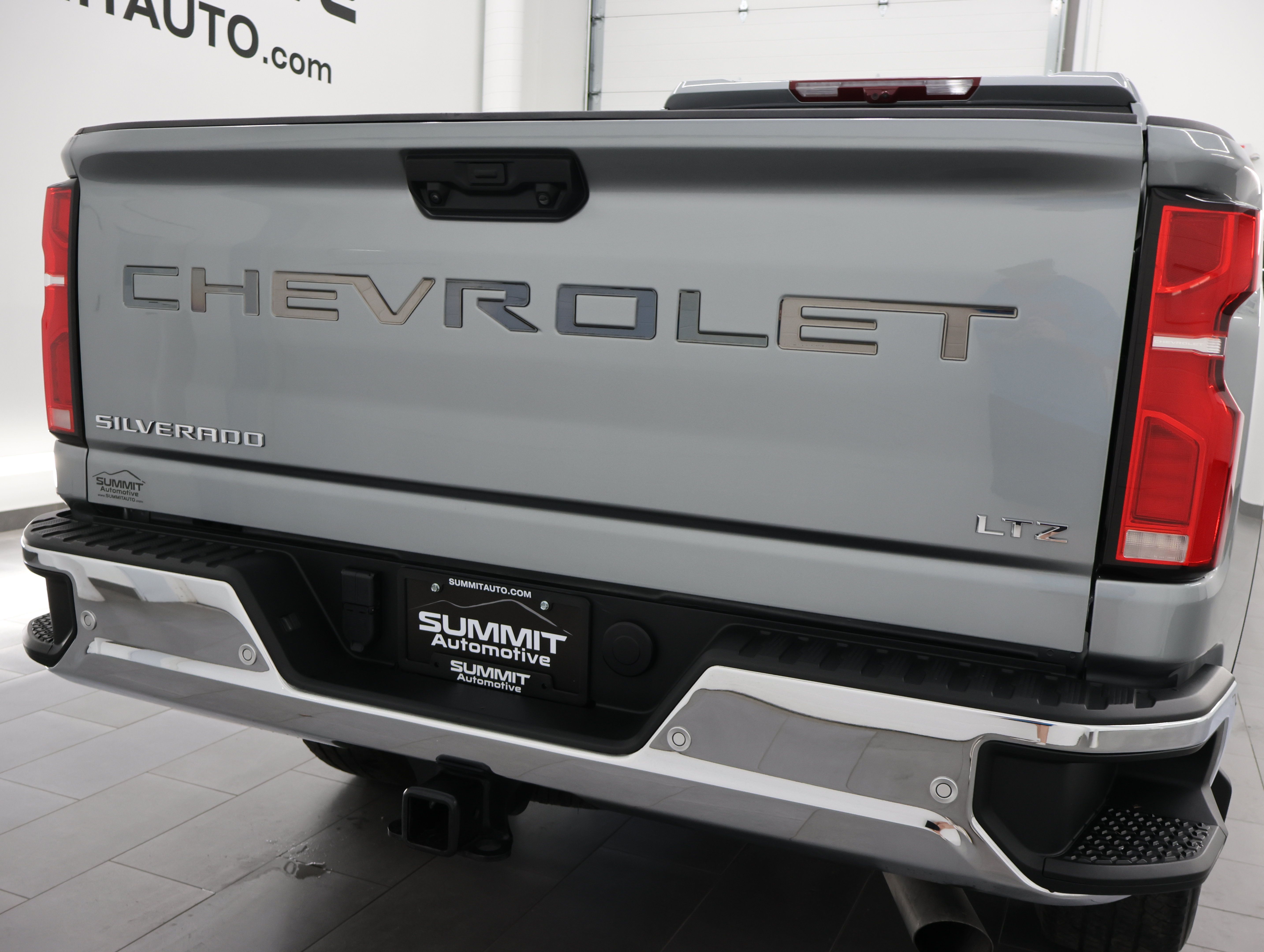 Used 2024 Chevrolet Silverado 2500 LTZ w/ LTZ Premium Package AWD/4WD image 24