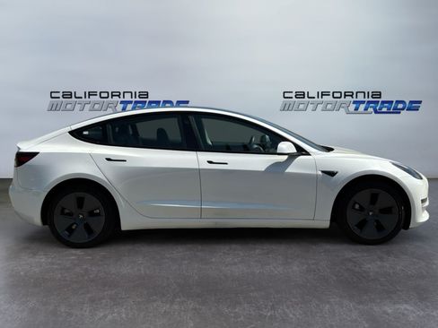 Used 2023 Tesla Model 3 Standard Range RWD image 4