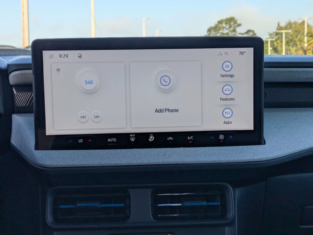 New 2026 Ford Maverick XLT FWD image 17