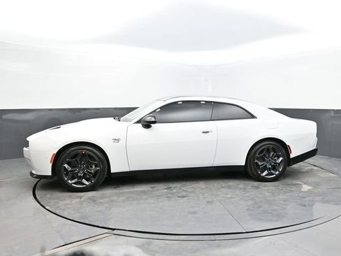 New 2025 Dodge Charger R/T w/ Quick Order Package 25M R/T image 2