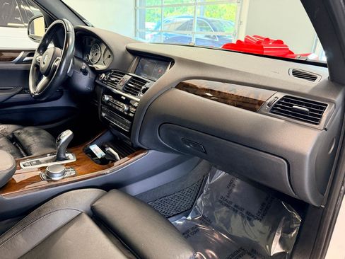 Used 2017 BMW X3 sDrive28i RWD image 28