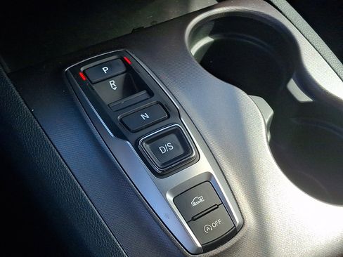 Used 2023 Honda Ridgeline Sport image 14