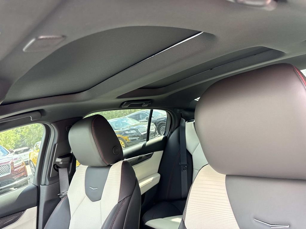 New 2026 Cadillac CT5 Sport w/ Technology Package RWD image 32