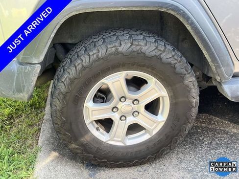 Used 2018 Jeep Wrangler Unlimited Sport S AWD/4WD image 9