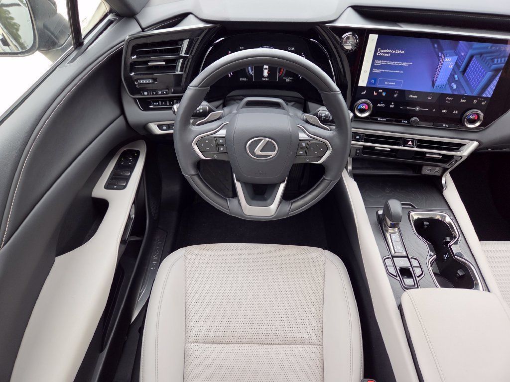 Certified 2023 Lexus RX 350 Premium Plus w/ Cold Area Package AWD/4WD image 4