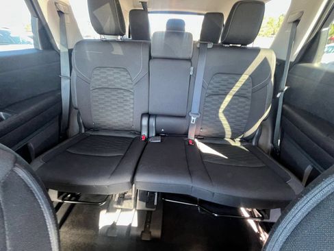 Used 2025 Nissan Pathfinder SV AWD/4WD image 41