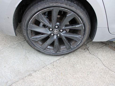 Used 2025 Toyota Corolla SE AWD/4WD image 11