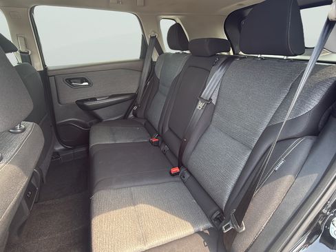Used 2023 Nissan Rogue SV FWD image 24