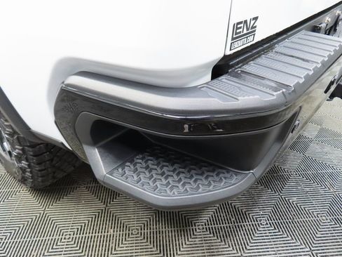 Used 2023 Chevrolet Silverado 1500 ZR2 image 48