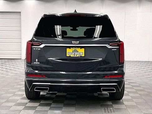 Used 2022 Cadillac XT6 Premium Luxury image 4