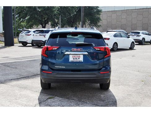 Used 2021 GMC Terrain SLE w/ Driver Convenience Package FWD image 6