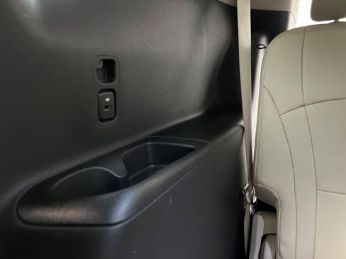 Used 2018 Buick Enclave Premium image 30