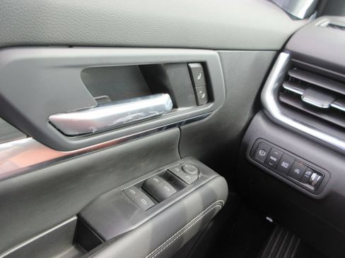 New 2027 GMC Terrain Elevation w/ Black Edition FWD image 12