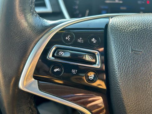 Used 2015 Cadillac SRX Luxury w/ Driver Awareness Package image 19