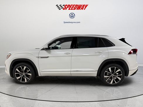 New 2026 Volkswagen Atlas Cross Sport SEL Premium R-Line AWD/4WD image 4
