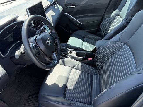 Used 2024 Toyota Corolla Cross AWD Hybrid w/ Convenience Package image 6