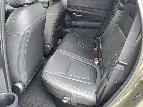 Used 2025 Hyundai Santa Cruz SEL image 12