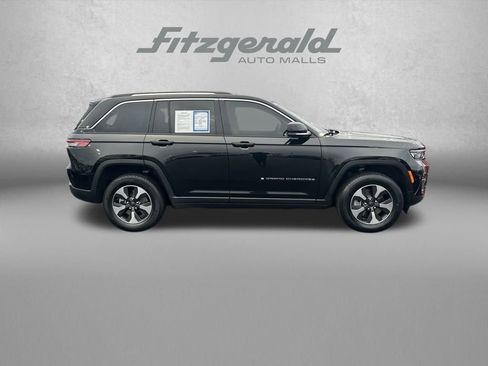 Used 2022 Jeep Grand Cherokee Limited 4xe image 8