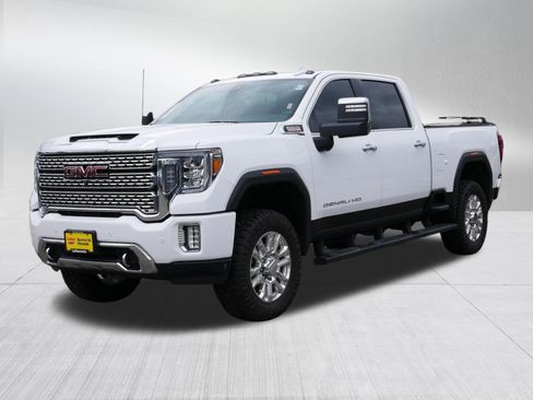 Used 2020 GMC Sierra 3500 Denali w/ Denali Ultimate Package AWD/4WD image 3