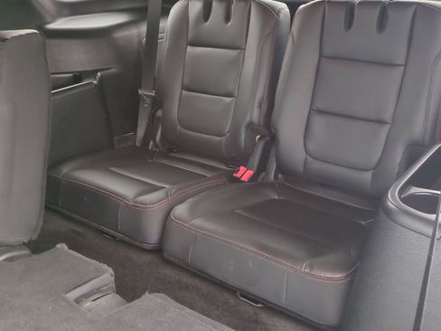 Used 2018 Ford Explorer Sport image 20