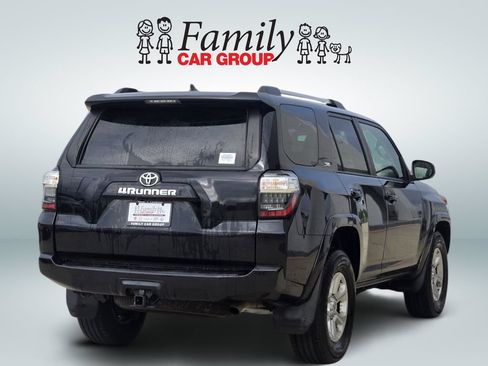 Used 2024 Toyota 4Runner SR5 RWD image 4