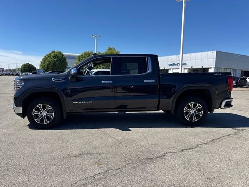 Used 2025 GMC Sierra 1500 SLT AWD/4WD image 3
