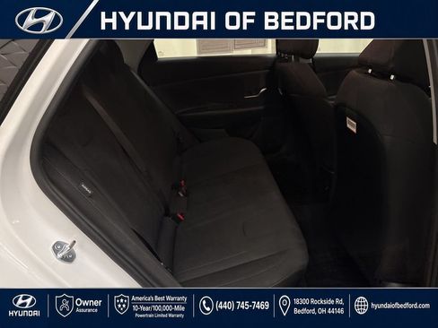 Certified 2026 Hyundai Elantra SE w/ Cargo Package FWD image 24