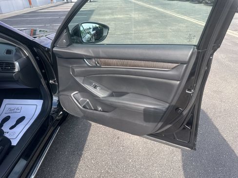 Used 2020 Honda Accord EX-L image 11