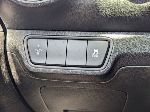 Used 2023 Kia Forte LXS image 29