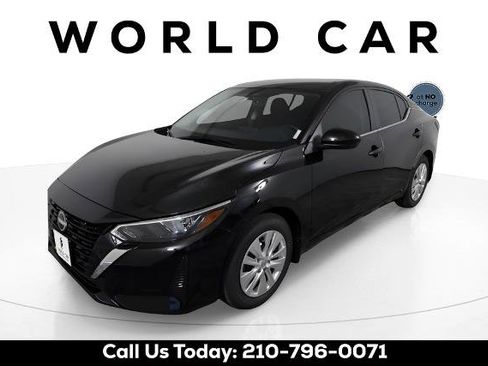 Certified 2025 Nissan Sentra S image 3